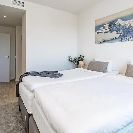 Jg- Modern In Nueva Andalucia Apartamento